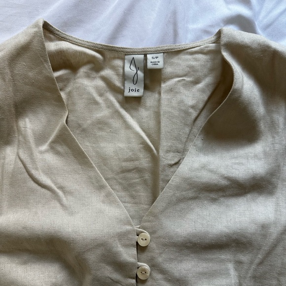 Contemporary Three-Quarter Sleeve Top - Cream - Picture 2 of 3